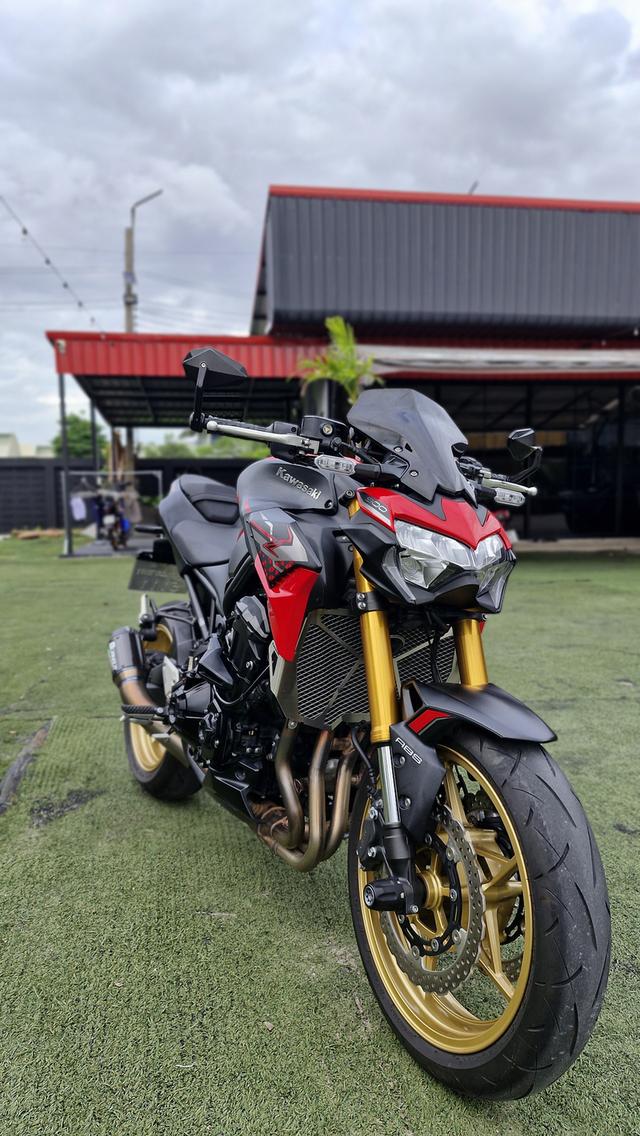 Kawasaki Z 900. SE REFINED