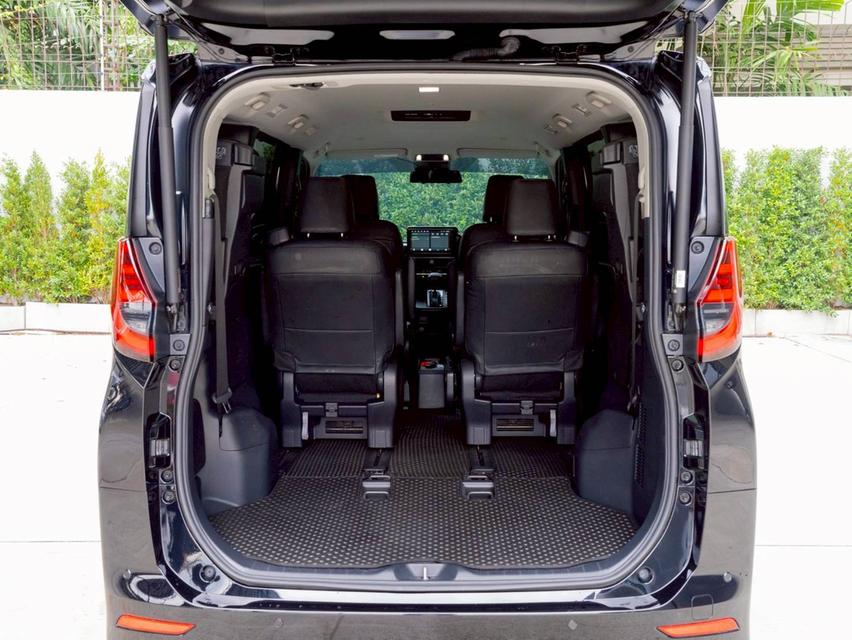 Toyota Noah 1.8 Hybrid X ปี 2024 19