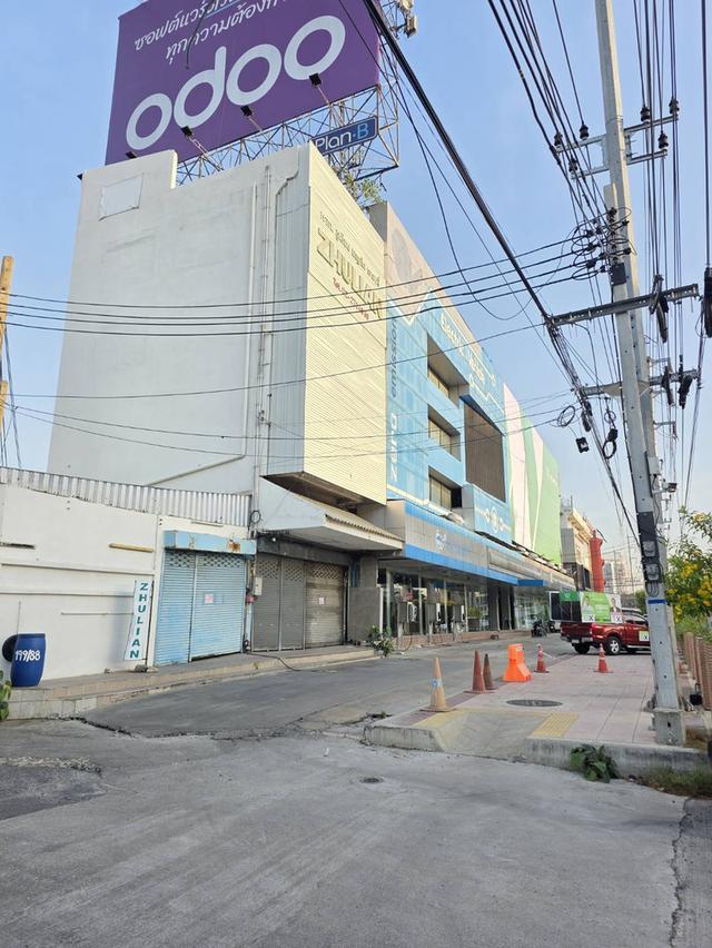 ขายถูก สำนักงาน โชว์รูม Home office 5ชั้น 316 ตร.ว ติดถนนวิภาวดี ใก้ลแยกสุทธิสาร สะพานควาย ห้วยขวาง 3