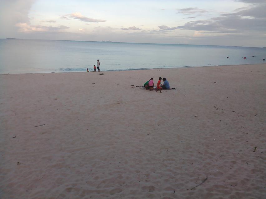 Sale Land 2 Rais close beach just 150 m.suitable for retirement very peacefully greenery 4