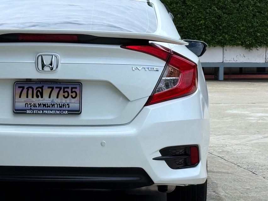 2018 HONDA CIVIC FC 1.8 EL รถมือเดียวออกป้ายแดง รถวิ่งน้อย เข้าศูนย์ทุกระยะ รถไม่เคยมีอุบัติเหตุครับ 9
