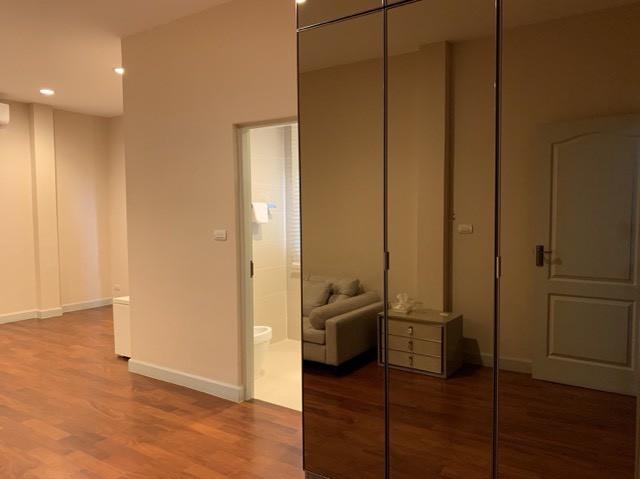 ขายบ้านเดี่ยว 3 ชั้น ระดับ Luxury เนื้อที่ 130 ตารางวา Grand Bangkok Boulevard รัชดา รามอินทรา 2 ตกแต่งพร้อมอยู่ ใกล้กับแฟชั่นไอส์แลนด์ ถนนวงแหวนกาญจน 5