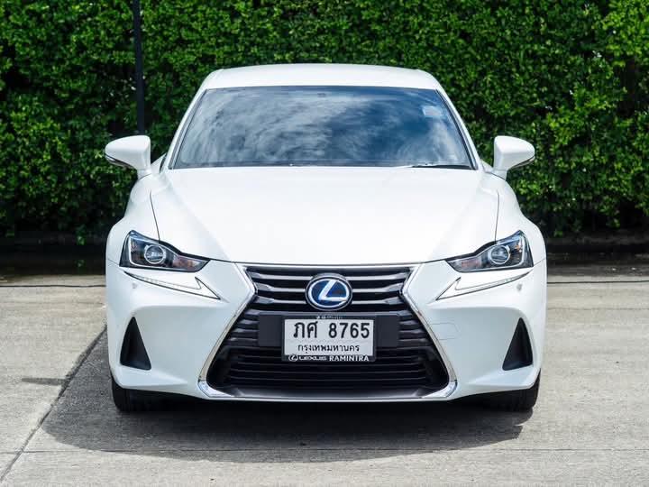 Lexus IS 460 ขาย