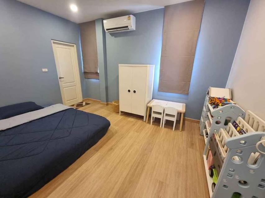 บ้านเดี่ยวเช่า 4ห้องนอน  5ห้องน้ำ พื้นที่ใช้สอย 252 ตรม.โครงการ Centro วิภาวดี ดอนเมือง 7
