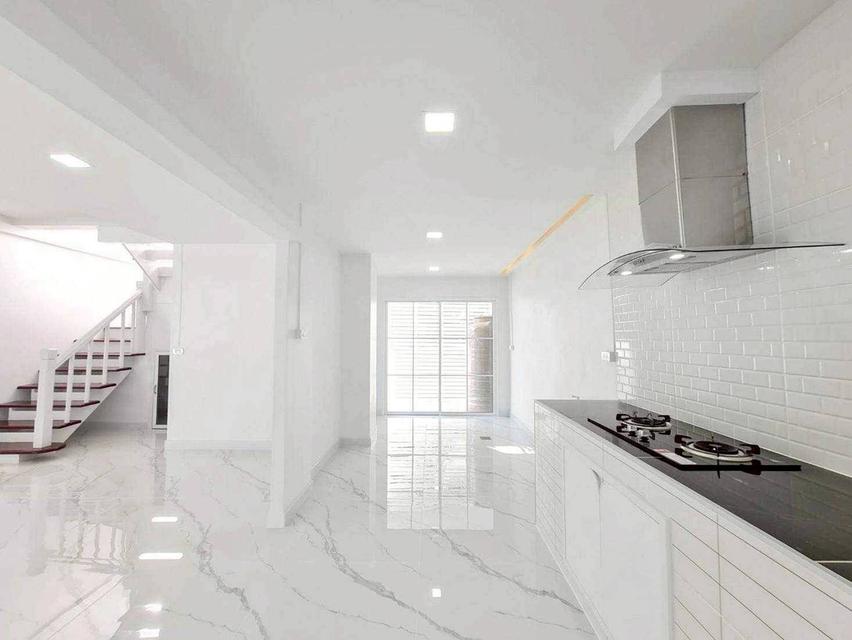 บ้านเดี่ยว ลำลูกกา คลองสี่ หมู่บ้านสิรารมย์  นัดชมบ้าน085-318-6868​คุณวา 11