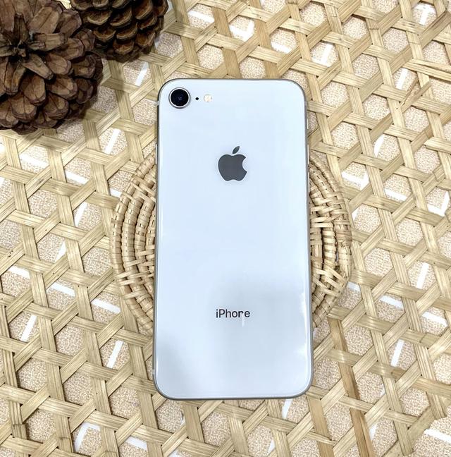 iPhone 8 – เครื่องสวยมาก 1