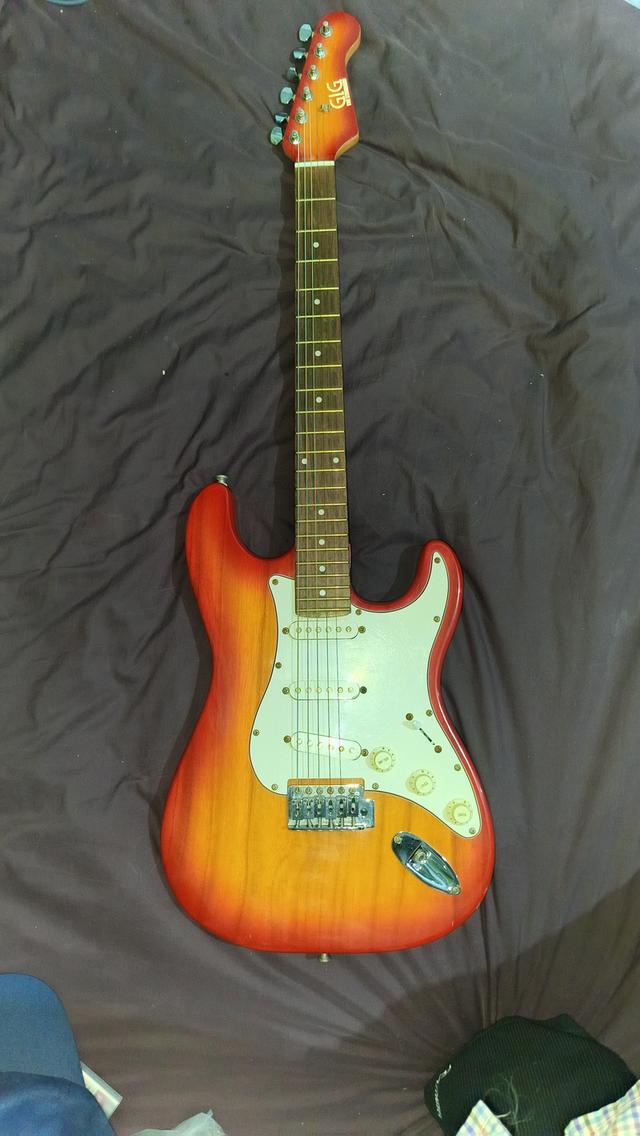 กีต้าร์ไฟฟ้า รุ่น GIG The standard รูปที่ 3