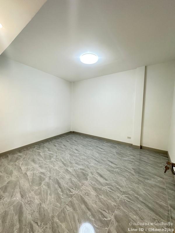 หมู่บ้านแสงอรุณ รามอินทรา 9