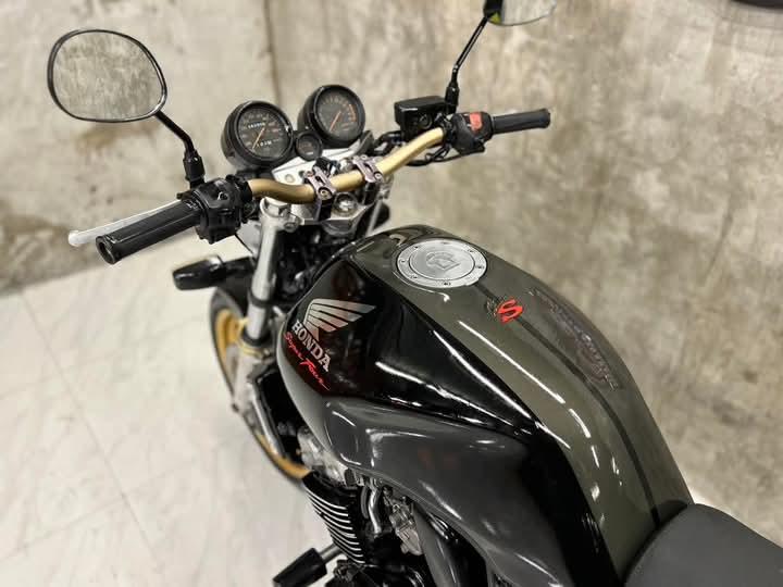 Honda CB400 VersionS 1998 16