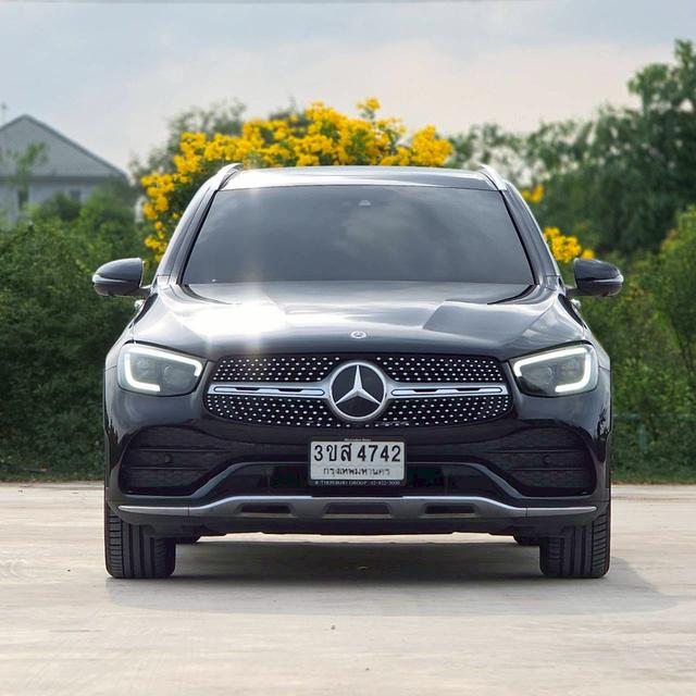 รหัสรถ 12AT4742 Mercedes Benz GLC220d 2.0 AMG Dynamic Facelift โฉม W253 | ปีจด : 2023 2