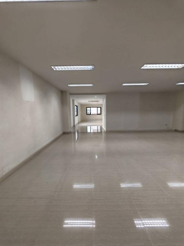 ให้เช่าพื้นที่สำนักงาน โครงการมหาทุนพระราม 3 ใกล้ Central Rama 3 ชั้น4 พร้อมลิฟท์ และที่จอดรถ ออฟฟิศสำนักงาน 5