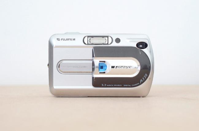 Fujifilm FinePix A330 1