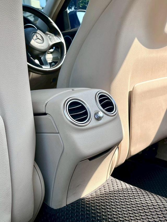 BENZ C180 ปี 2015 มือสอง 8