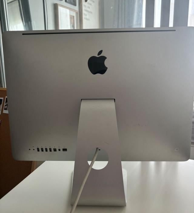 Apple iMac 21.5 นิ้ว 2