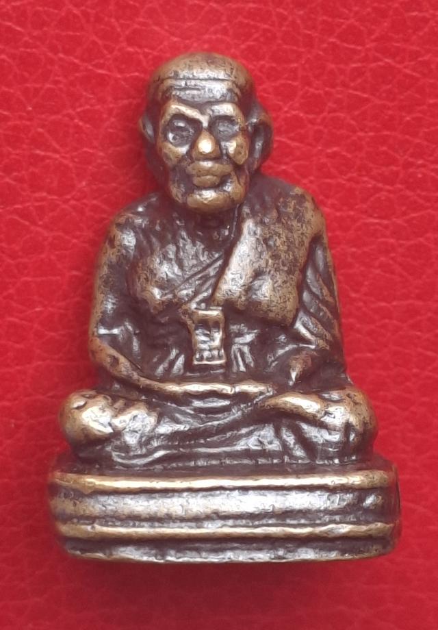 หลวงปู่ทวด รูปหล่อ เลขใต้ฐาน รุ่นเบตง