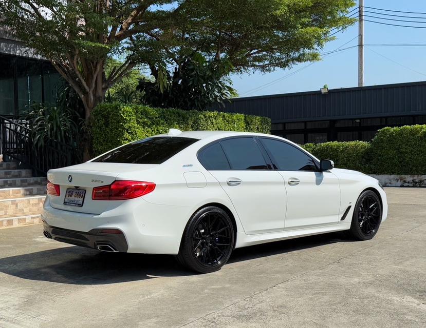 2019 BMW SERIES 5 MSPORT G30 รถมือเดียวออกป้ายแดง รถวิ่งน้อย เข้าศูนย์ทุกระยะ ไม่เคยมีอุบัติเหตุครับ 3