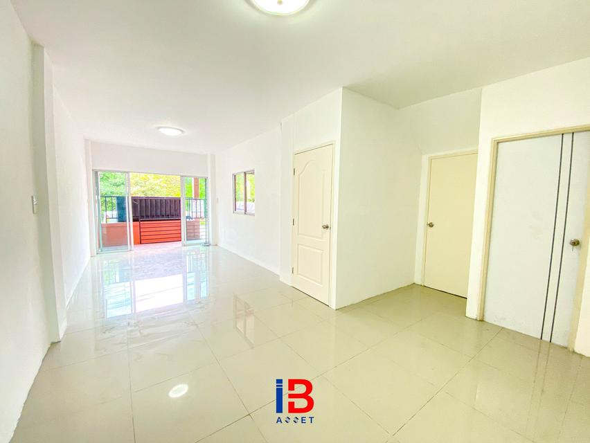 ขายทาวน์โฮม 3 ชั้น หมู่บ้านเพชรทวี พุทธมณฑลสาย 5 12