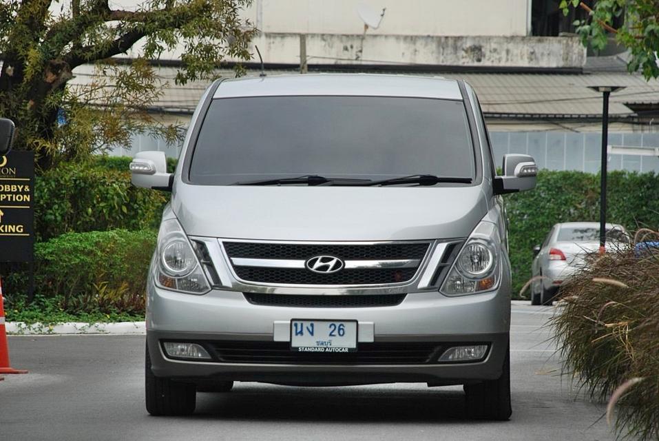 2010 จด 2011 Hyundai H-1 2.5 Deluxe รถยนต์ 11 ที่นั่ง รถครอบครัว ราคาน่ารัก 7