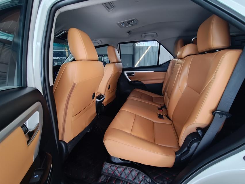 รถยนต์มือสองสภาพพร้อมใช้งาน 7