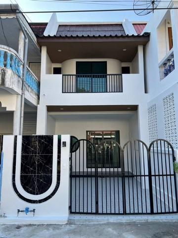 For Sales : Ratsada, 2-Story Town House, 2 Bedrooms 2 Bathrooms 5