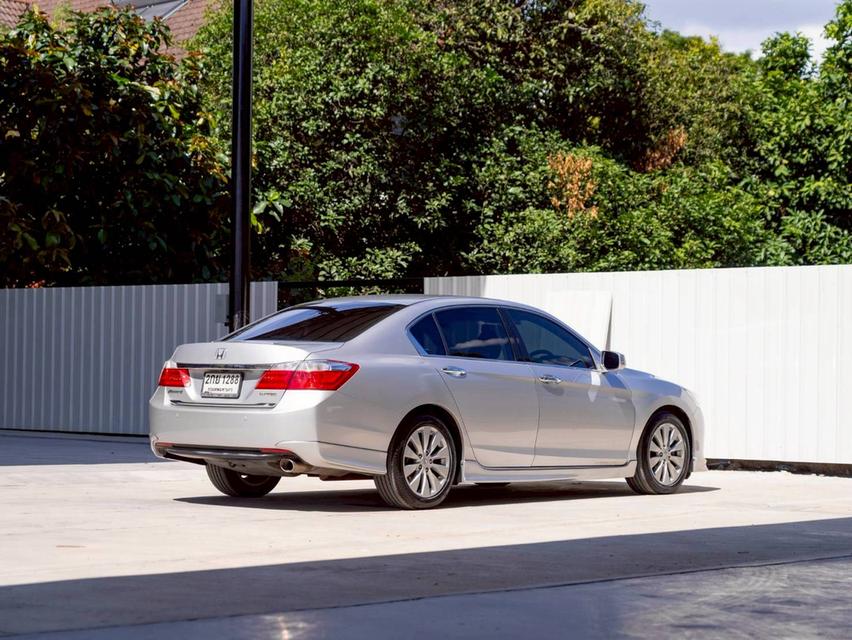 HONDA ACCORD 2.0EL ปีจด 2014 ประกันเครื่องเกียร์3ปี / 30,000 km. 7