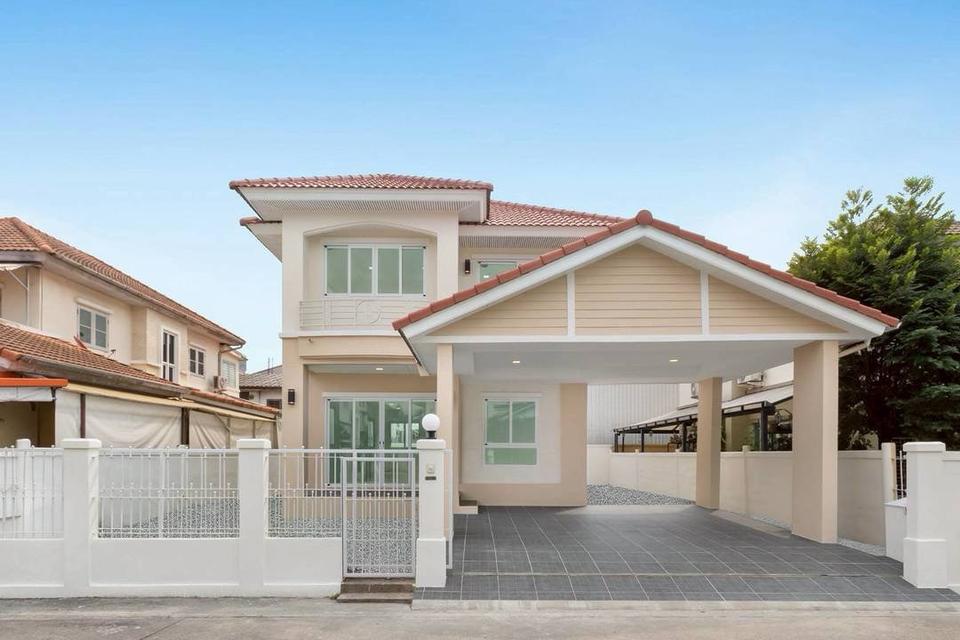 หมู่บ้านชวนชื่นแจ้งวัฒนะ  1