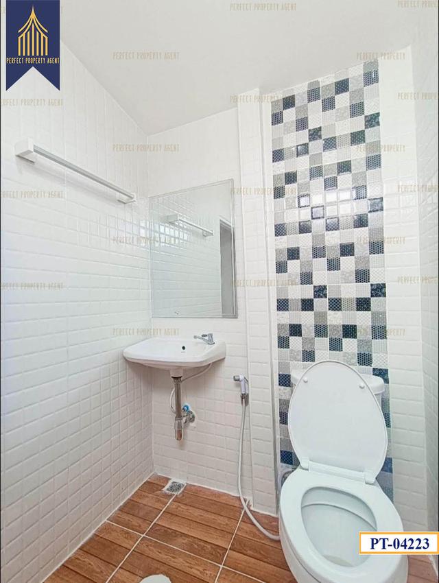 ขาย บ้านสวยพร้อมอยู่ อมรทรัพย์ อยู่วิทยา กระทุ่มราย หนองจอก พร้อมเฟอร์นิเจอร์ตกแต่งใหม่ 11