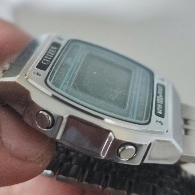 Citizen digital 1972