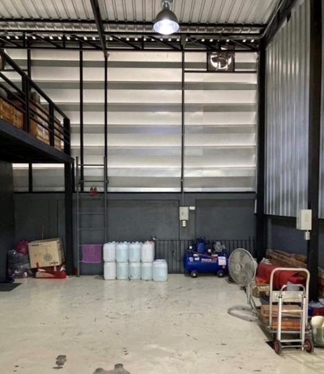 ให้เช่าโฮมออฟฟิส 4 ชั้นติดรถไฟฟ้าหน้าเดอะมอลบางกะปิ+ที่จอดรถ 4