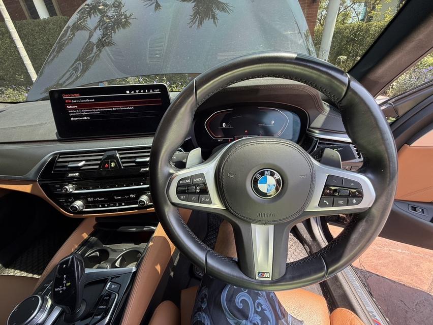 รหัสรถ KPV1155 2021 จด22 BMW 520d M Sport รูปที่ 3