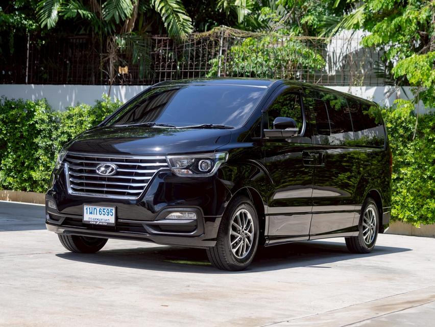 Hyundai H-1 2.5 Deluxe ปี 2020