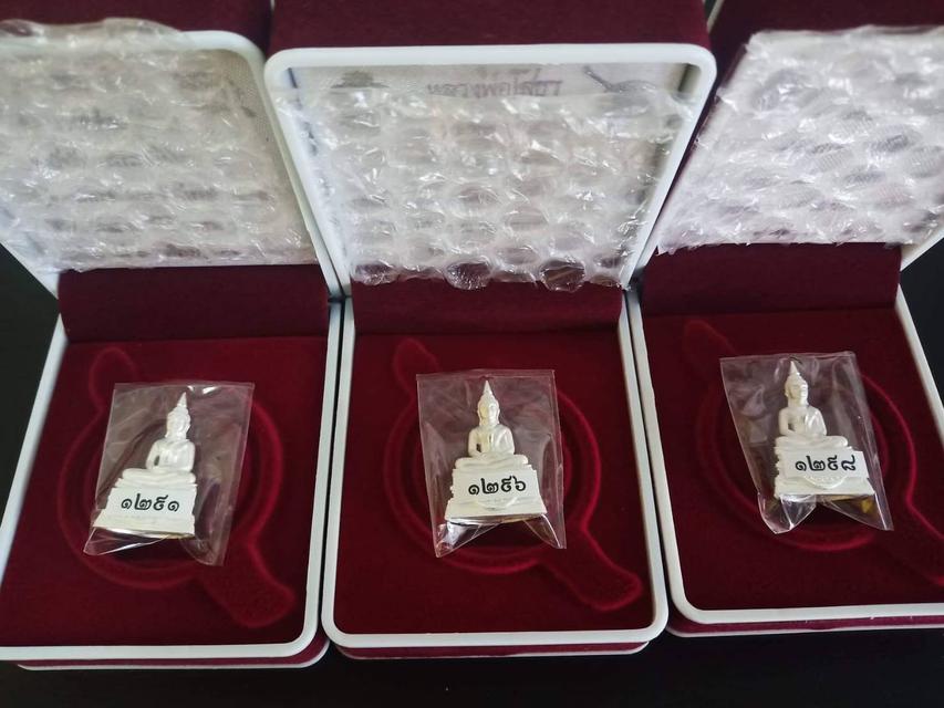 หลวงพ่อโสธรปี 62 เนื้องานเม็ดทรายรุ่นประวัติศาสตร์กรมตำรวจ62