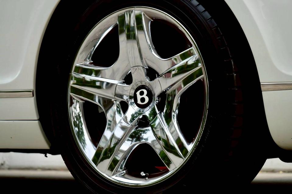 Bentley  Flying Spur 6.0L W12 ปี 2013 รถหรูสมรรถนะเยี่ยม รถสวยใช้น้อย คุ้มๆ 6