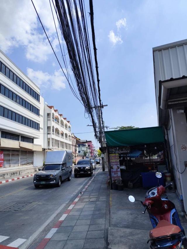 ให้เช่าพื้นที่ค้าขาย ไม่มีจอดรถ ใกล้สวนหลวง ร.9มากๆทำเล ประเวศ กทม 6