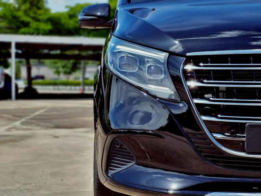 Benz V 300d Exclusive ปี 2025 ไมล์ 7,1xx km. 18