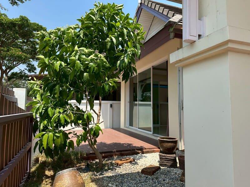 ขายบ้านเดี่ยวชั้นดียว พื้นที่ 60 ตารางวา 3 ห้องนอน 2 ห้องน้ำ 1 ห้องโถงใหญ่ 5