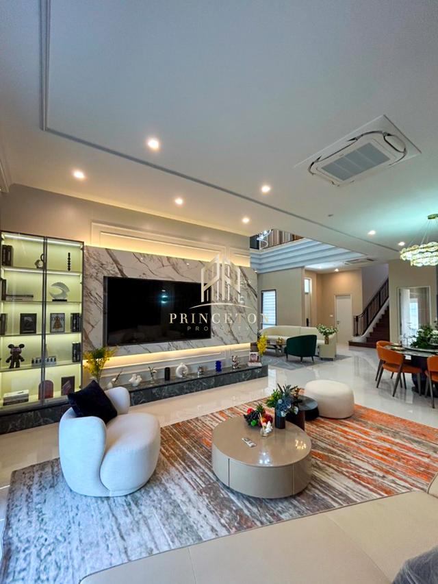 ขายบ้านหรู สไตล์คฤหาสน์ ในโครงการ นาราสิริ กรุงเทพกรีฑา เดินทางสะดวก ใกล้โรงเรียนนานาชาติ Wellington College  6