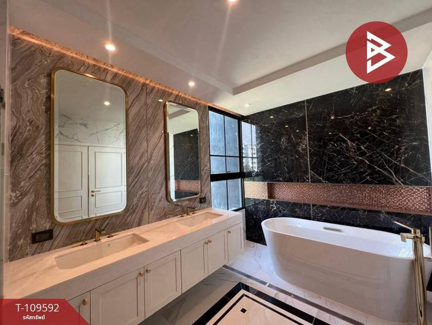 ขายทาวน์เฮ้าส์ 4 ชั้น ( ร่วมชั้นใต้ดิน )  โครงการ วัน แอททีเลียร์ ไพรเวท เรสซิเดนซ์ พหลโยธิน (ซอยพหลโยธิน 34) แขวงเสนานิคม  เขตจตุจักร กรุงเทพฯ 9