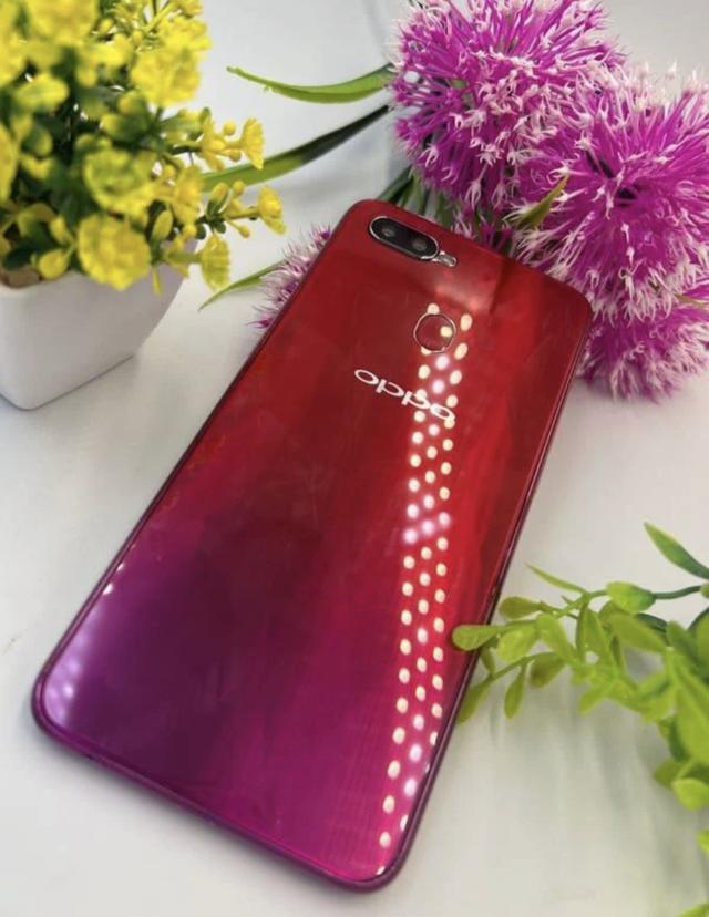 Oppo F9 สีแดง 2