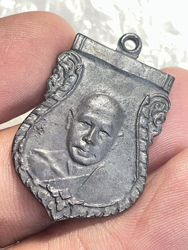 เหรียญเสมา รุ่น 3 ปี 2500 หลวงพ่อเงิน วัดดอนยายหอม จ.นครปฐม รูปที่ 3
