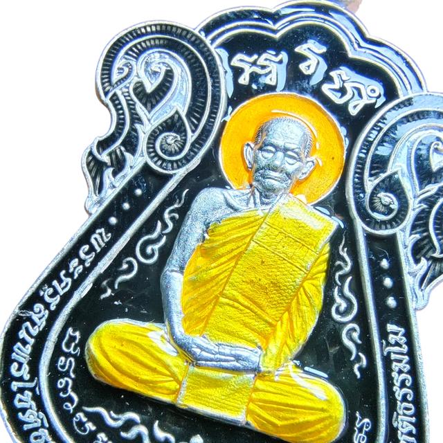 [เลขตอง 999] หลวงปู่บุญมา โชติธมฺโม วัดเขาแก้วทอง เสมาเจริญพรพร68 เนื้อชุบเงิน ลงยาดำ สร้างเลขละ 1 เหรียญ รูปที่ 4
