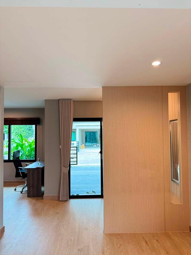 U1457 ให้เช่าบ้านเดี่ยว 2 ชั้น หมู่บ้าน อารียาโคโม่ โบทานิก้า บางนา Areeya Como Botanica บางนา บ้านพร้อมเฟอร์ครบ ทำเลดีเดินทางสะดวก เข้าออกได้หลายทาง 19