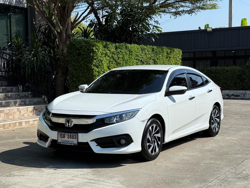 2017 HONDA CIVIC FC 1.8 EL รถมือเดียวออกป้ายแดง รถวิ่งน้อย เข้าศูนย์ทุกระยะ ไม่เคยมีอุบัติเหตุครับ 4