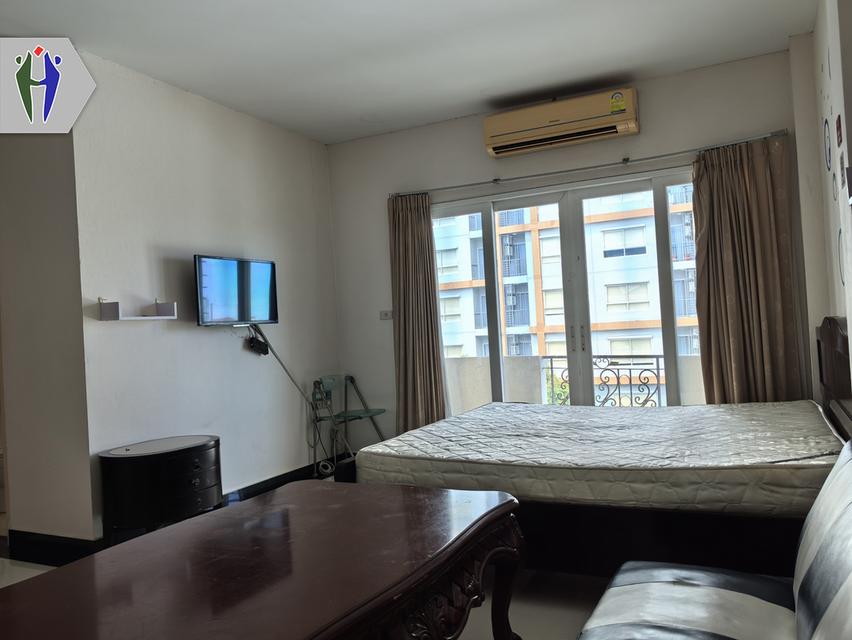 ทาวน์เฮ้าส์สามชั้นพัทยาใต้ ให้เช่า มีรถสองแถววิ่งผ่าน 8