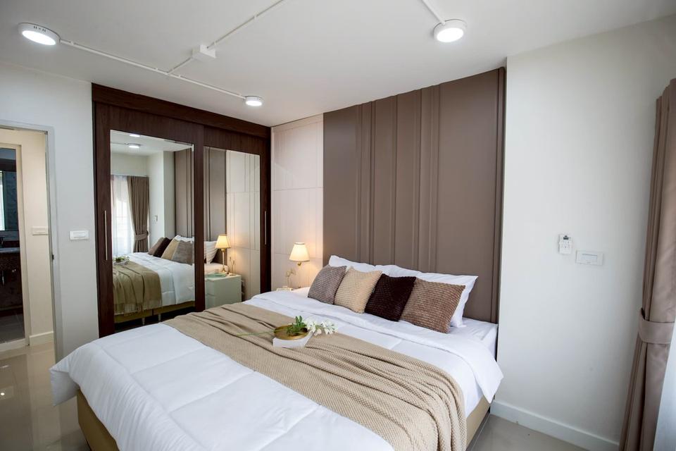 Premire Place Rama 9 (พรีเมียร์ เพลส พระราม 9) ผ่อนถูกกว่าเช่า! มีห้องนั่งเล่นแยก + รีโนเวทใหม่ทั้งห้อง 10