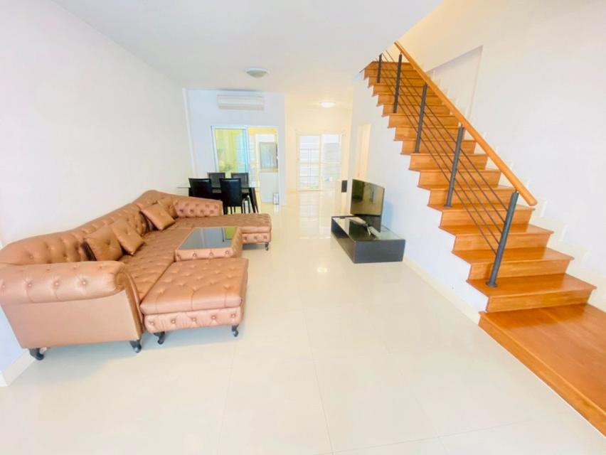 ขายบ้าน 3 ชั้น หมู่บ้านวิสต้าปาร์ค แจ้งวัฒนะ ปากเกร็ด นนทบุรี 3