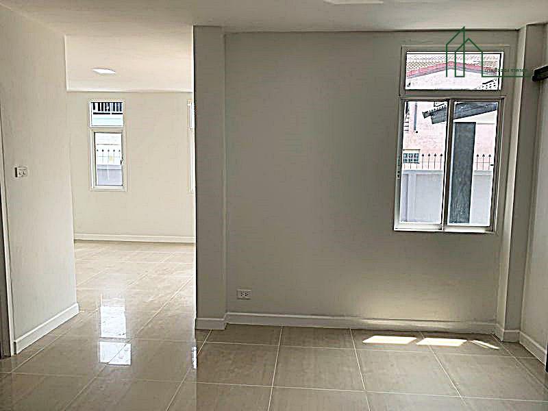 บ้านเดี่ยว 2 ชั้น 57 ตรว. หมู่บ้านพนาสนธิ์ การ์เด้นโฮม 6 ถนนหทัยราษฎร์ 39 คลองสามวา 5