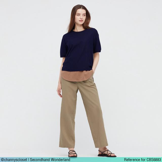 USED Uniqlo - Sheer Navy Blue T-Shirt | เสื้อยืดสีกรมท่า น้ำเงิน เสื้อโอเวอร์ไซส์ ซีทรู แขนสั้น คอกลม สีพื้น แท้ มือสอง