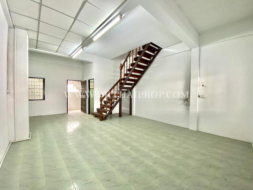 ทาวน์เฮ้าส์ หมู่บ้านเจริญสุข 2 (เวฬุวนาราม) ถนนสรงประภา เขตดอนเมือง 2