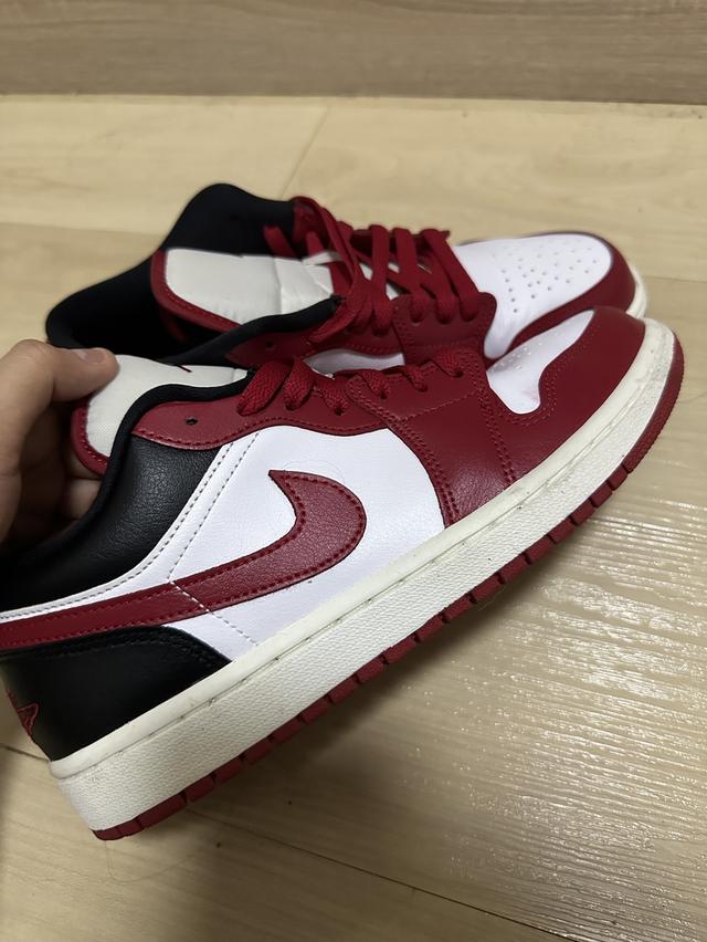 Jordan 1 Low Reverse Black Toe (Women's) 2